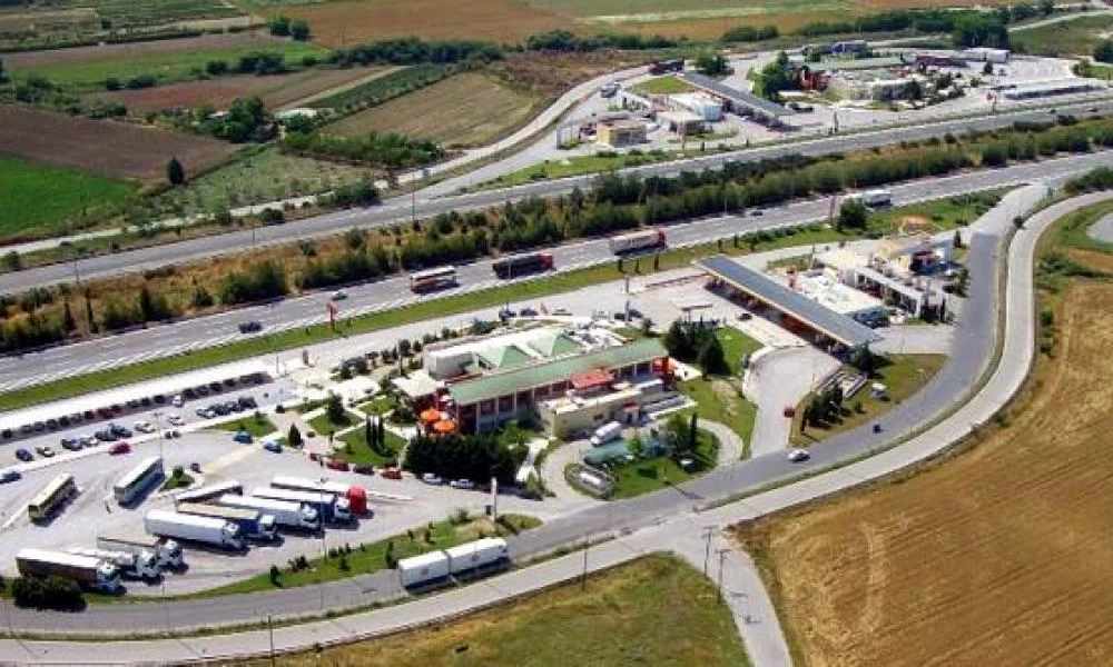 Έκτακτα μέτρα στα ΣΕΑ της Νέας Οδού: Με take away η εξυπηρέτηση των πελατών